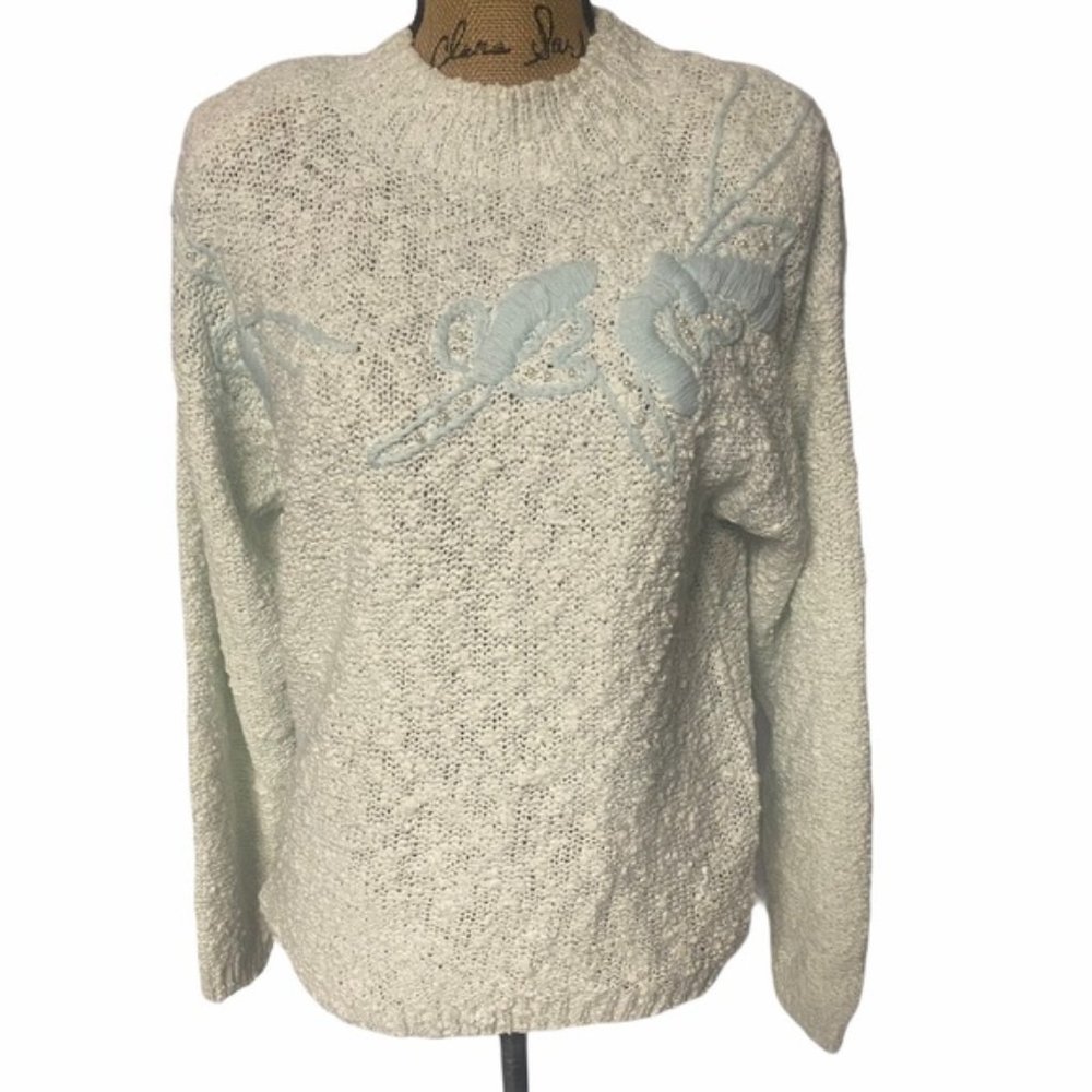Women's pullover cowl neck long sleeve yard and peal detailing sweater medium